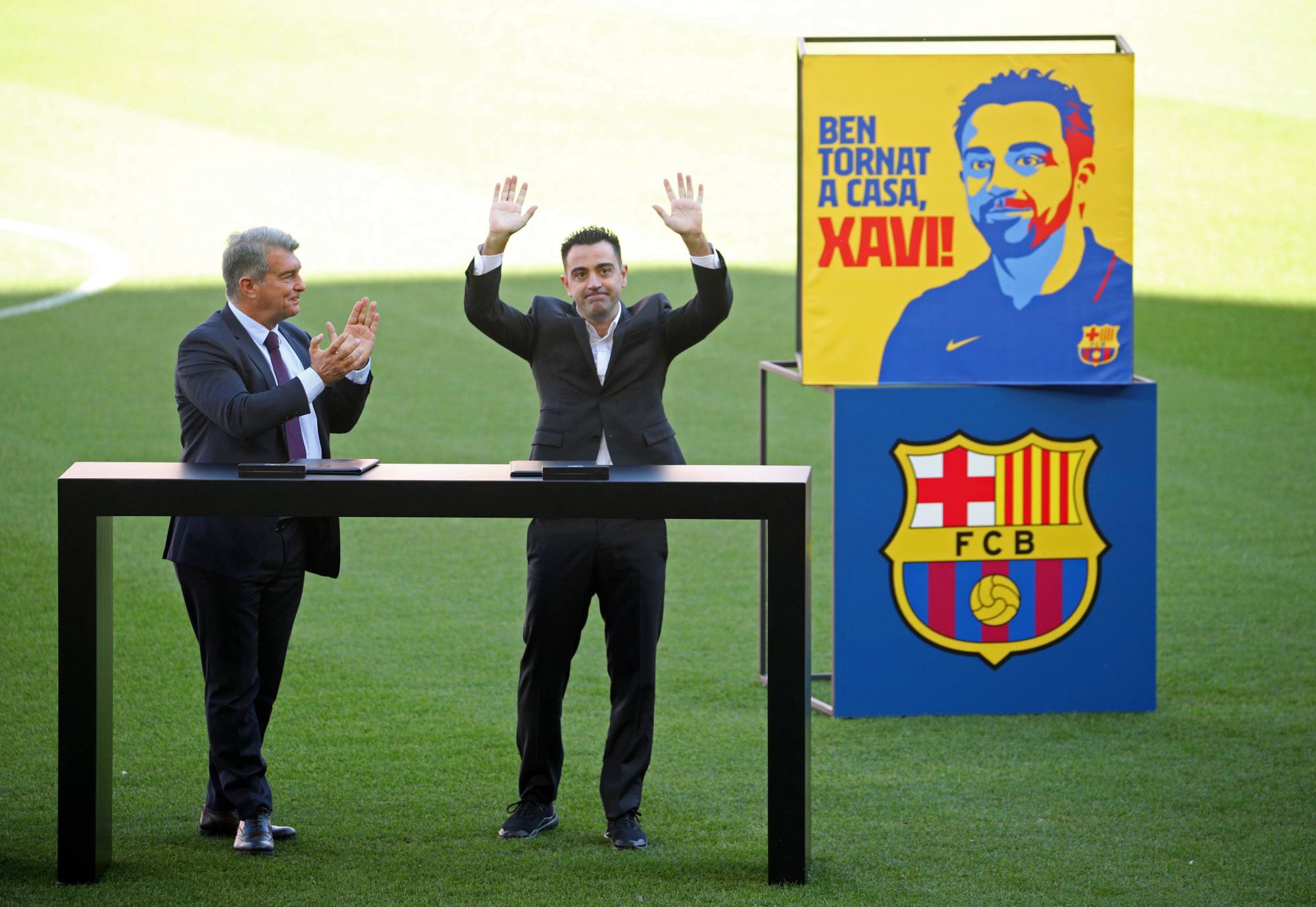 Barcelona unveil Xavi as new manager